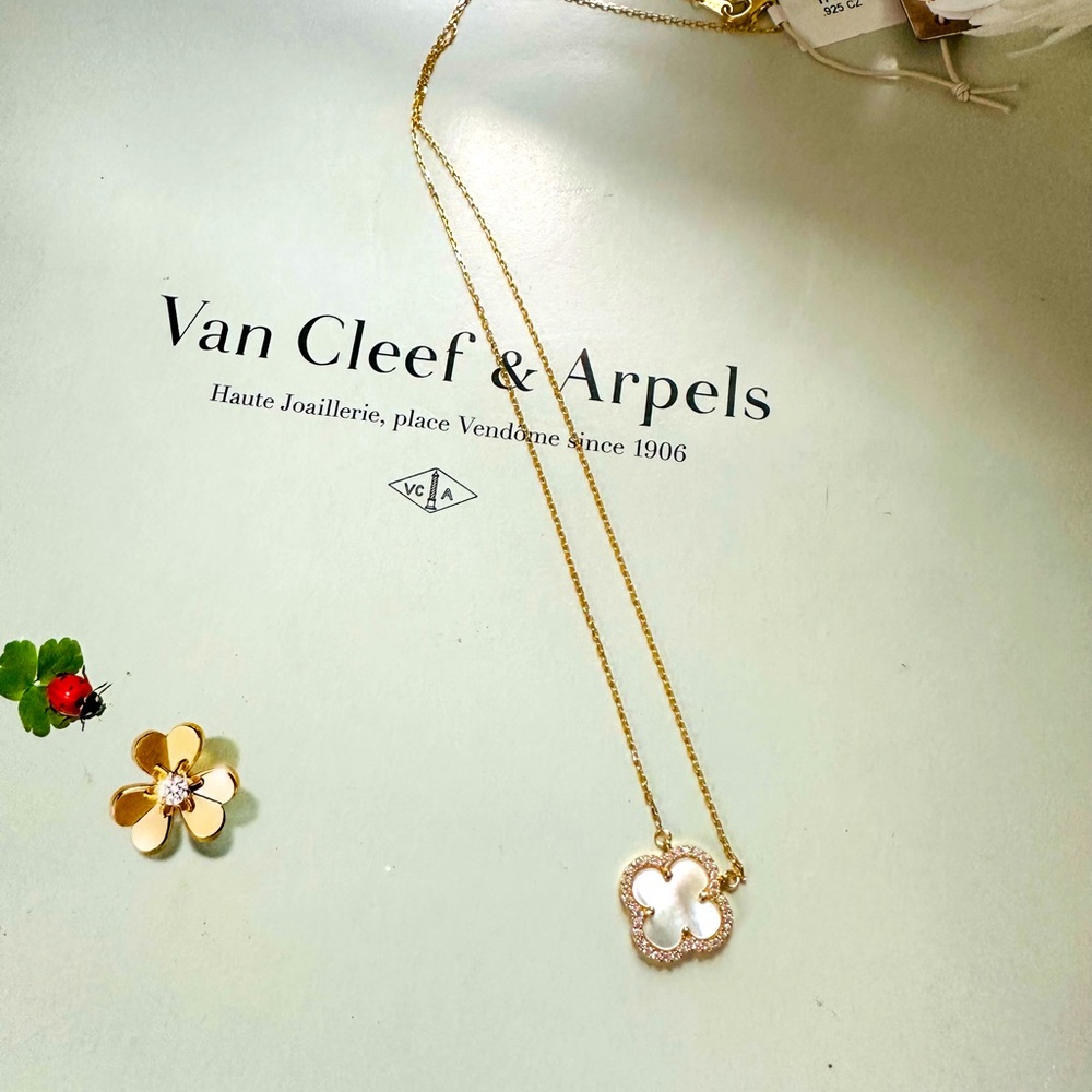 Rachel Zoe White Clover Necklace 18K Gold Plated Sterling NWT